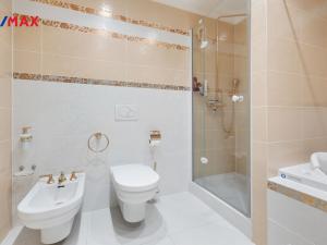 Prodej bytu 3+kk, Karlovy Vary, Pod Jelením skokem, 105 m2