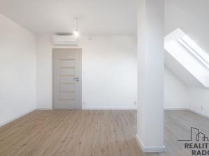 Prodej bytu 4+kk, Ostopovice, B. Němcové, 170 m2