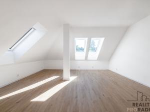 Prodej bytu 4+kk, Ostopovice, B. Němcové, 170 m2