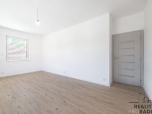 Prodej bytu 4+kk, Ostopovice, B. Němcové, 170 m2