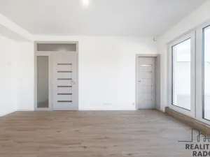 Prodej bytu 4+kk, Ostopovice, B. Němcové, 170 m2