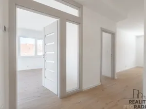 Prodej bytu 4+kk, Ostopovice, B. Němcové, 170 m2