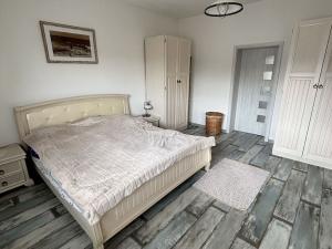Prodej bytu 4+1, Karlovy Vary - Stará Role, Rybářská, 111 m2