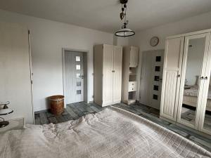 Prodej bytu 4+1, Karlovy Vary - Stará Role, Rybářská, 111 m2