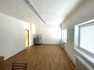 Pronájem skladu, Tábor, Chýnovská, 239 m2