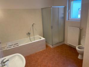 Pronájem bytu 3+kk, Kladno, Dr. Vrbenského, 94 m2