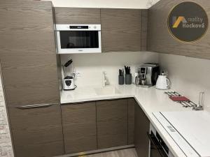 Prodej bytu 3+kk, Praha - Kamýk, Zimova, 77 m2