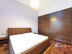 Pronájem bytu 2+kk, Brno, Jakubská, 78 m2