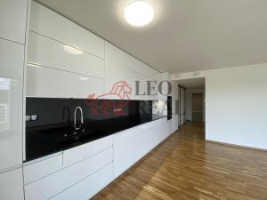 Pronájem bytu 3+kk, Praha - Modřany, 80 m2