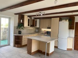 Pronájem rodinného domu, Ledčice, 700 m2