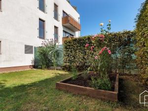 Pronájem bytu 2+kk, Praha - Letňany, Nepomuckých, 52 m2