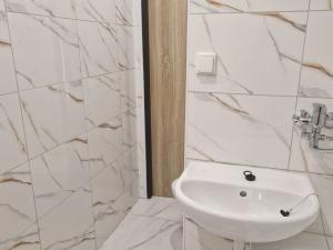 Pronájem bytu 2+1, Děčín - Děčín VI-Letná, 70 m2
