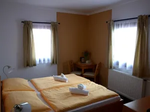 Prodej ubytování, Turnov, Hluboká, 600 m2