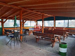 Pronájem restaurace, Olomouc - Chválkovice, 546 m2