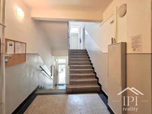 Prodej bytu 2+kk, Praha - Libeň, Na Rokytce, 60 m2