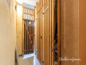 Pronájem bytu 3+1, Praha - Hloubětín, Kardašovská, 76 m2
