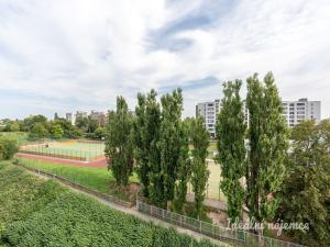 Pronájem bytu 3+1, Praha - Hloubětín, Kardašovská, 76 m2