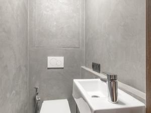 Pronájem bytu 3+1, Praha - Vysočany, Spojovací, 68 m2