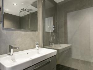 Pronájem bytu 3+1, Praha - Vysočany, Spojovací, 68 m2