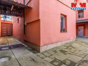Prodej činžovního domu, Mimoň, nám. 1. máje, 120 m2
