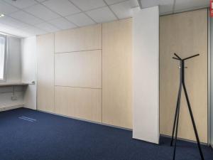 Pronájem kanceláře, Olomouc - Hodolany, tř. Kosmonautů, 300 m2