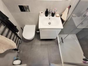 Pronájem bytu 1+kk, Praha - Strašnice, Strančická, 33 m2