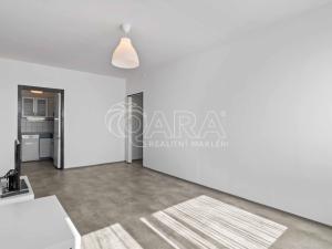 Pronájem bytu 2+kk, Praha - Kobylisy, Štíbrova, 43 m2