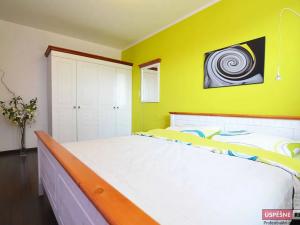 Prodej bytu 4+1, Rudná, Příčná, 126 m2