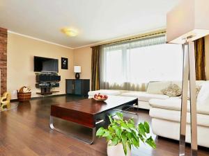 Prodej bytu 4+1, Rudná, Příčná, 126 m2