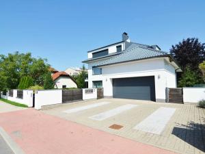 Prodej bytu 4+1, Rudná, Příčná, 126 m2