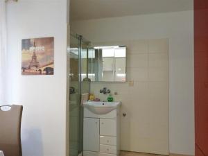 Pronájem bytu 2+1, Prace, K rybníku, 50 m2