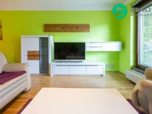 Pronájem bytu 2+kk, Praha - Karlín, Rohanské nábř., 80 m2