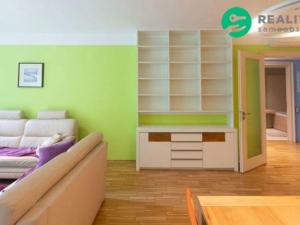 Pronájem bytu 2+kk, Praha - Karlín, Rohanské nábř., 80 m2