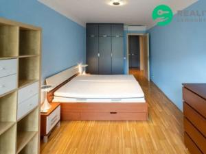 Pronájem bytu 2+kk, Praha - Karlín, Rohanské nábř., 80 m2