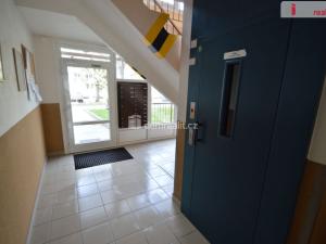 Prodej bytu 4+kk, Praha - Prosek, Mimoňská, 79 m2
