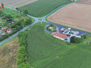 Prodej komerčního pozemku, Kuchařovice, 9212 m2