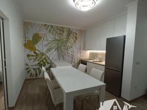 Prodej bytu 3+kk, Tivat, Černá Hora, 58 m2