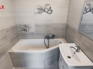 Pronájem bytu 2+1, Šumperk, Čajkovského, 55 m2