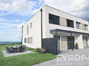 Prodej rodinného domu, Červené Pečky, Hrabáňova, 210 m2