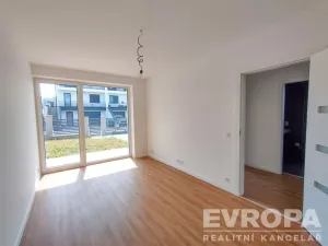 Prodej rodinného domu, Červené Pečky, Hrabáňova, 210 m2