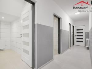 Pronájem ordinace, Ústí nad Labem - Ústí nad Labem-centrum, Koněvova, 120 m2