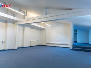 Pronájem kanceláře, Hradec Králové, třída Karla IV., 206 m2