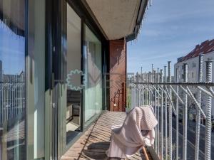 Pronájem bytu 2+kk, Praha - Holešovice, Komunardů, 59 m2