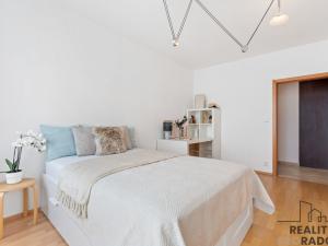 Pronájem bytu 2+kk, Praha - Stodůlky, Tlumačovská, 62 m2