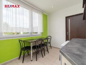 Prodej bytu 3+1, Mariánské Lázně, Hroznatova, 59 m2