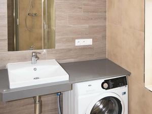 Pronájem bytu 2+kk, Praha - Radlice, Na Farkáně III, 41 m2