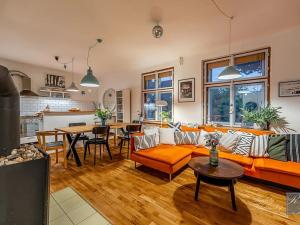 Prodej rodinného domu, Praha - Kobylisy, Klecanská, 161 m2