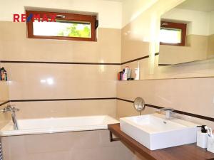 Pronájem bytu 3+kk, Praha - Hloubětín, K náhonu, 71 m2