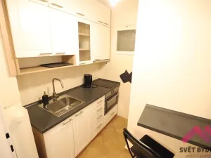 Pronájem bytu 1+kk, Praha - Staré Město, Konviktská, 30 m2