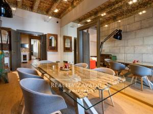 Pronájem bytu 3+1, Praha - Malá Strana, Mostecká, 105 m2